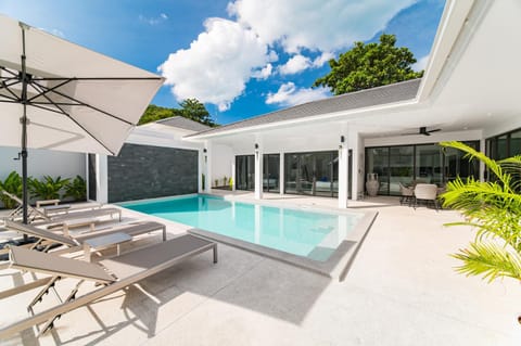 Patio, Day, Pool view, Swimming pool, sunbed