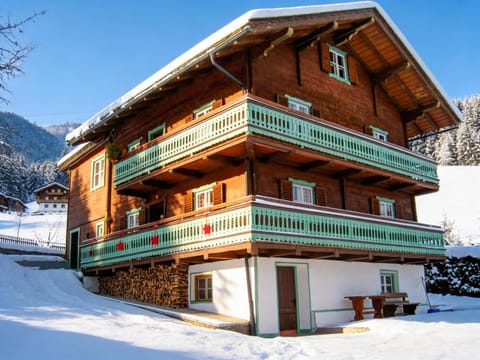 Property building, Winter