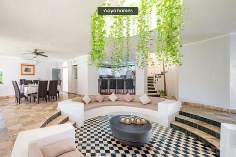 Amazing House -Private Pool - Tennis - Paddle Cour House in Acapulco