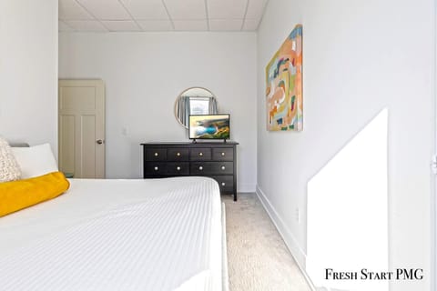 City View Loft Apartment in St Joseph