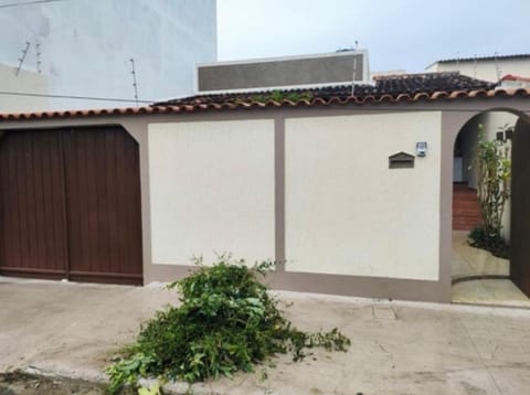 Casa de temporada para até 18 pessoas com 2 andares House in Cabo Frio