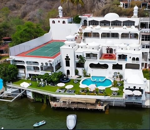 Marina Horizonte Palace Tequesquitengo Hotel in Tequesquitengo