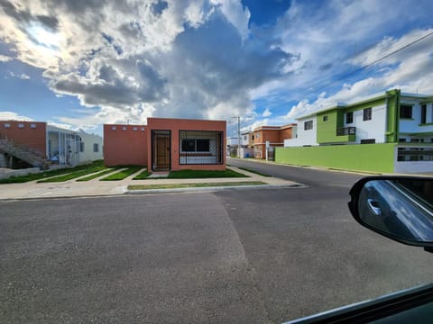 Neighbourhood, Street view, Location, Parking