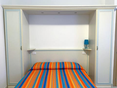 Pacific Blue - Affittacamere Bed and Breakfast in Porto Recanati