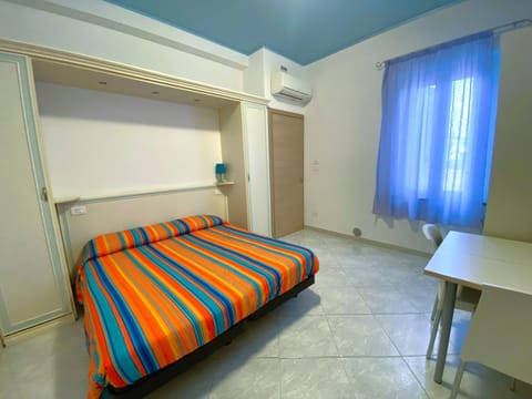 Pacific Blue - Affittacamere Bed and Breakfast in Porto Recanati