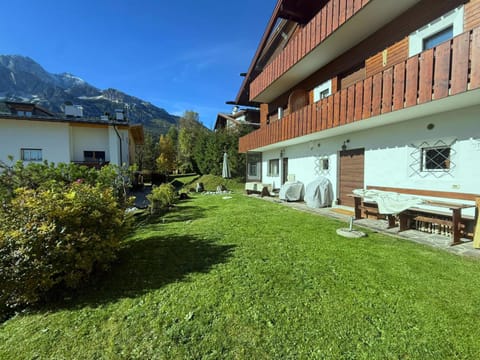 Patio, Garden, Garden view