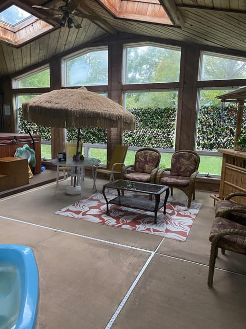 Caseville Splash & Sand Pool House House in Caseville