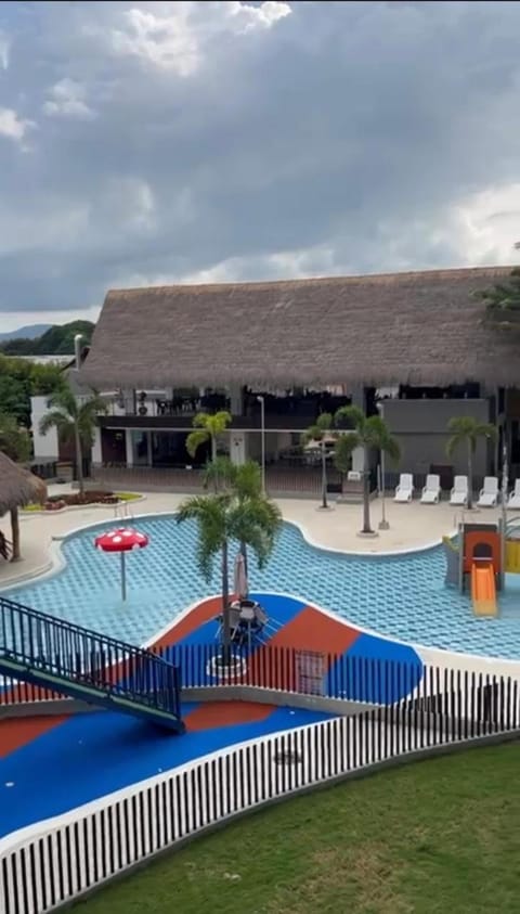 Pool view, Swimming pool