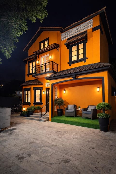 Property building, Night
