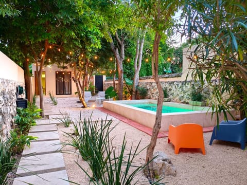 Balcony/Terrace, Pool view, Swimming pool, Inner courtyard view