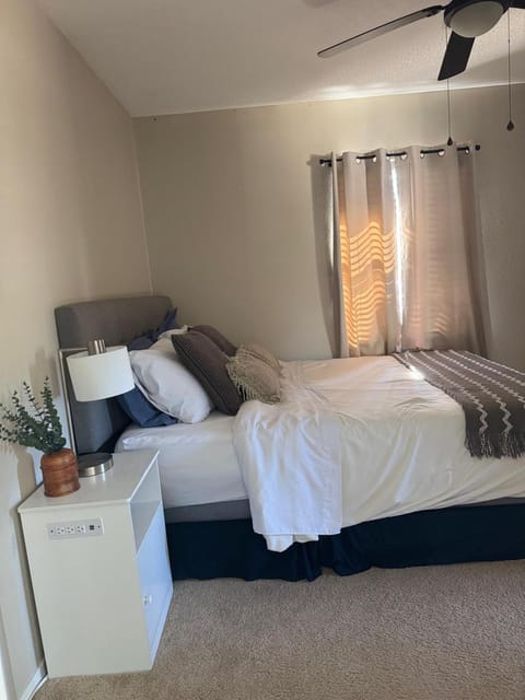 Charming Private Suite Near Scenic Trails Apartment in Clermont