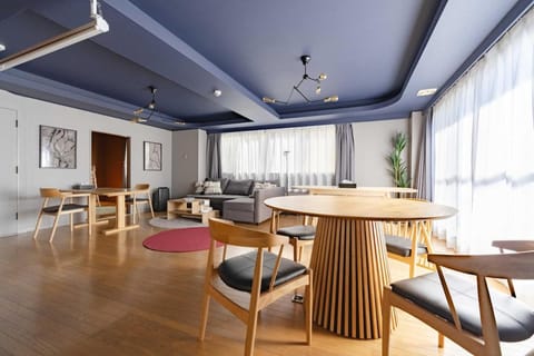 Living room, Diving