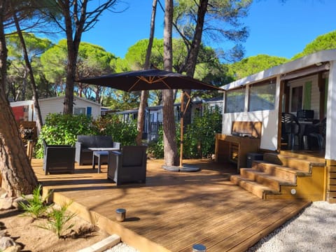 Mobil-home Oasis Village Club Campground/
RV Resort in Roquebrune-sur-Argens
