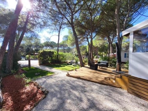 Mobil-home Oasis Village Club Campground/
RV Resort in Roquebrune-sur-Argens