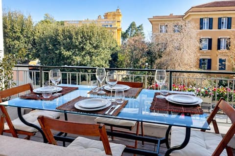Day, View (from property/room), Balcony/Terrace, Dining area