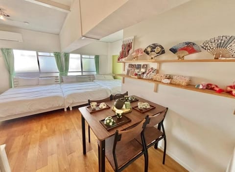 Living room, Photo of the whole room