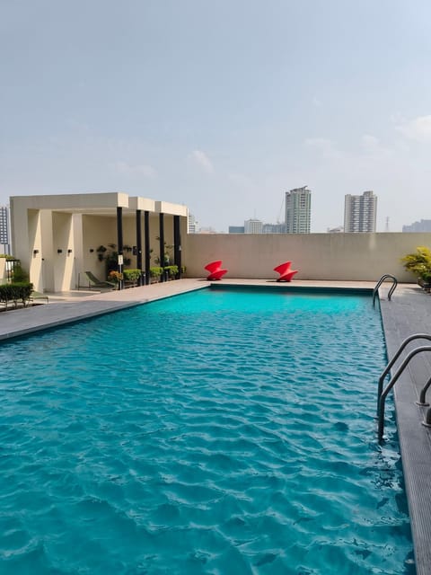 Pool view, Swimming pool