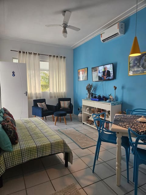 Bed, TV and multimedia, Living room, Seating area, Dining area, air conditioner