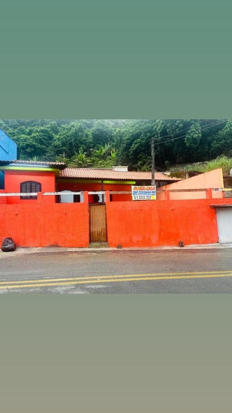 Casa laranja House in Mangaratiba