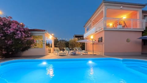 Night, Swimming pool