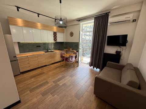 Kitchen or kitchenette, Evening entertainment