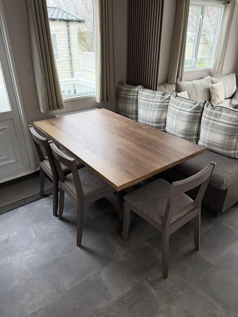 Paws A While Apartment in Southerness