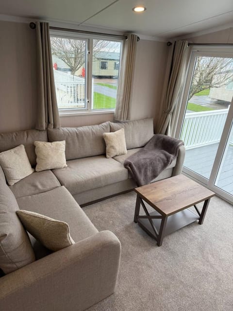 Paws A While Apartment in Southerness