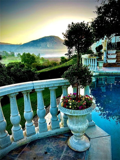 San Diego French Garden Poolside Retreat - Wine Country & Safari Park Bed and Breakfast in Rancho Bernardo