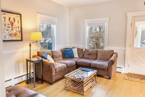 Updated 1900s Home with Fire Pit - Pet Friendly Country House in Hall Quarry