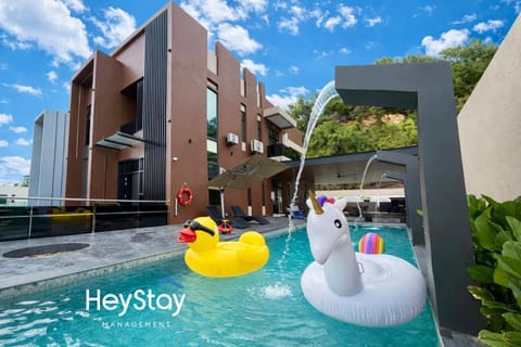Property building, Swimming pool