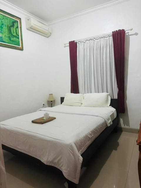 Pondok Palem Guest House Bed and Breakfast in North Kuta