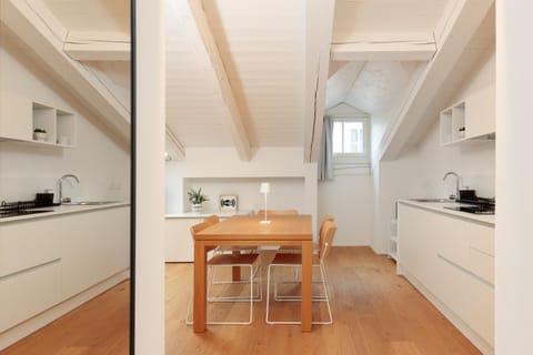 HOMEY I The Five Apartment in Trieste