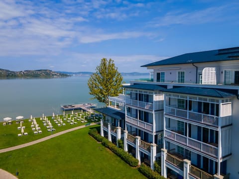 Property building, Lake view