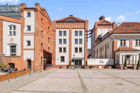 Property building, Facade/entrance