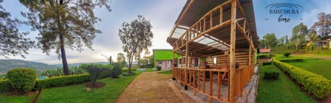 Property building, Day, Natural landscape, Garden, Garden view, Sunset