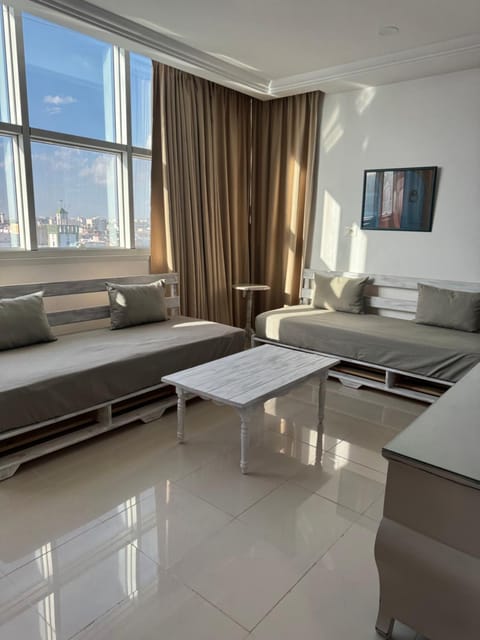 TV and multimedia, Living room, Photo of the whole room, Seating area