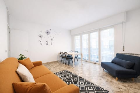 Bella Vita Stays Happy Apartment in Sondrio