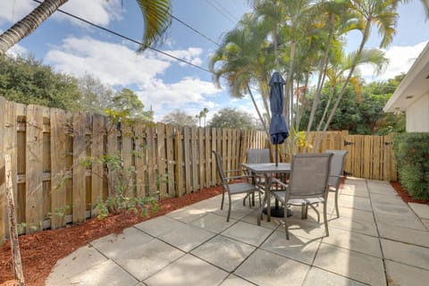 North Palm Beach Oasis with Hot Tub - 2 Mi to Ocean! House in North Palm Beach