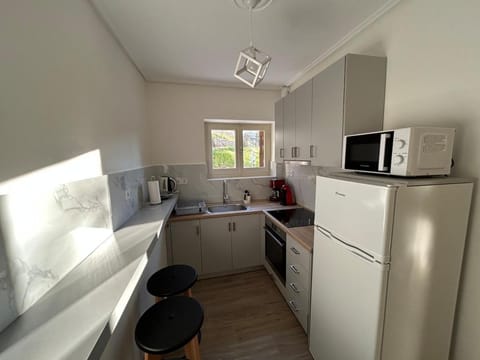 Kaya Home - Cozy Stay with Panoramic Meteora View House in Kalabaka