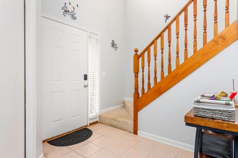 Chillin at Foxchase 2BR 2BA House in Enterprise