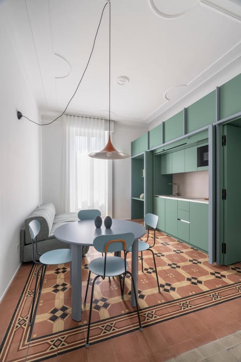 Kitchen or kitchenette, Living room, Dining area