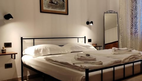 Dimora Luciano Peaceful Home Stay Surrounded by a Beautiful Garden Apartment in Florence