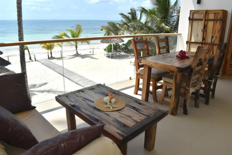 Day, Natural landscape, Balcony/Terrace, Balcony/Terrace, Beach, Beach, Dinner