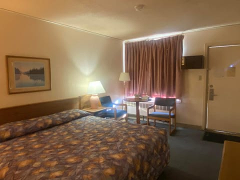 Aspen Inn Hotel in Grand Marais