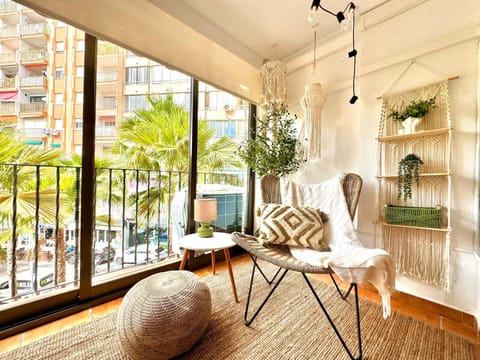 View (from property/room), Balcony/Terrace, Seating area, Dining area