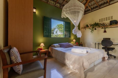 Bed, Living room, Photo of the whole room, Bedroom, towels