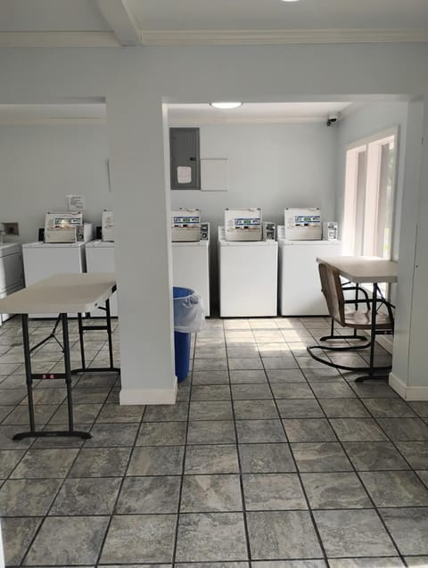 Gated 4 Double Beds 2 Bath Apt 132 Apartment in Baton Rouge