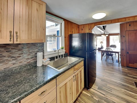 Day, Kitchen or kitchenette, furniture, kitchen