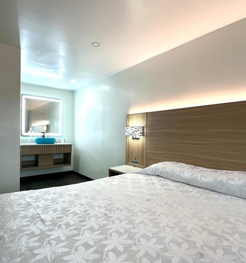 Nubell Motel Hotel in Cudahy