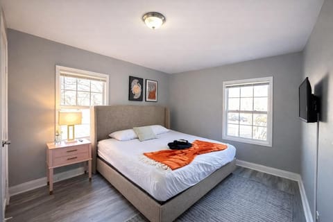 Cozy 1BR Retreat with Free Parking Near Downtown Birmingham and UAB Apartment in Birmingham